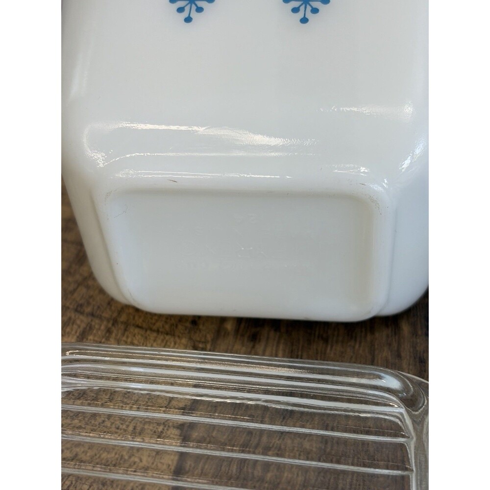2 Pyrex Snowflake Garland 501B Refridgerator Dishes With Lids Mint Unused Vtg - Picture 10 of 10